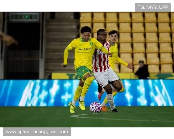 巴萨准备为B队签救火前锋，毕包青训洪-卡沃正接受试训